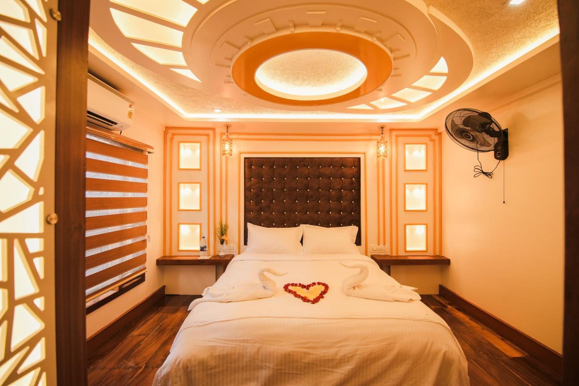 Kera Houseboats Alleppey Alappuzha Экстерьер фото